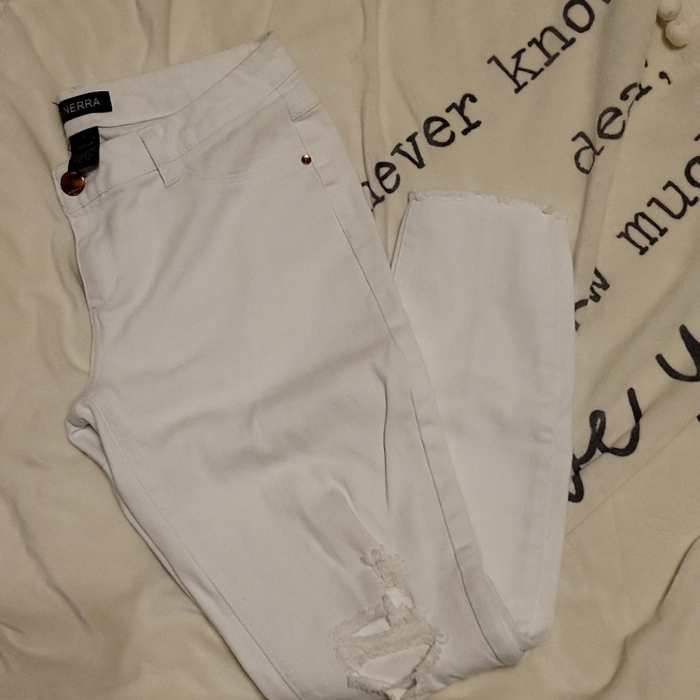 Women's Generra Distresssed White Skinny Jeans | Size 7